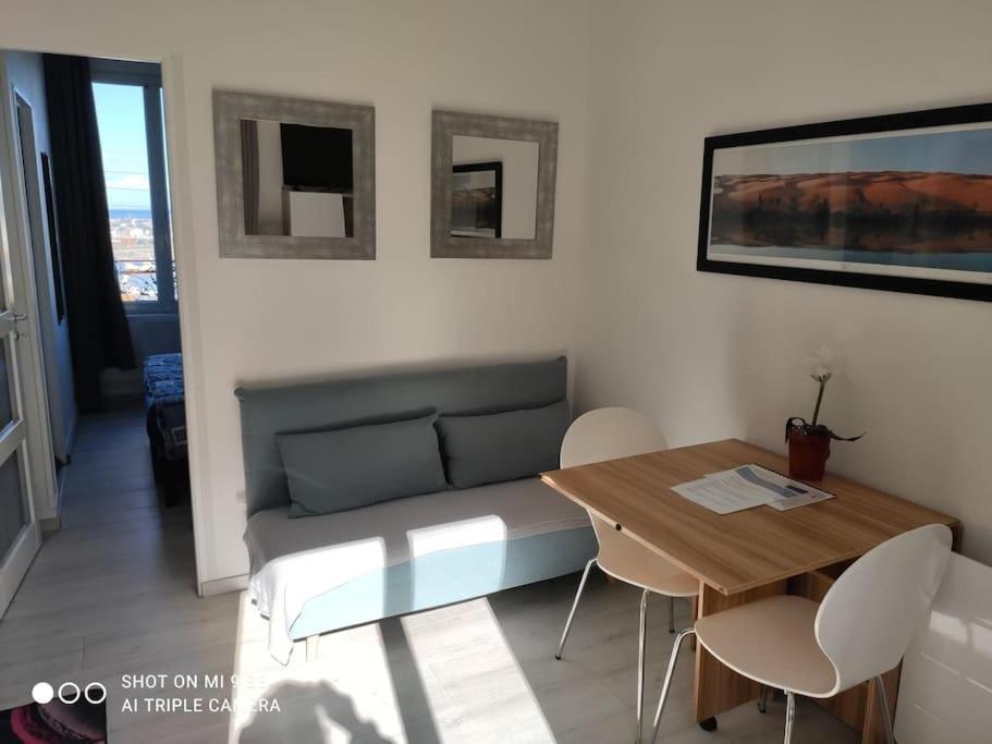 Tribord - Vue & Falaises Apartment *